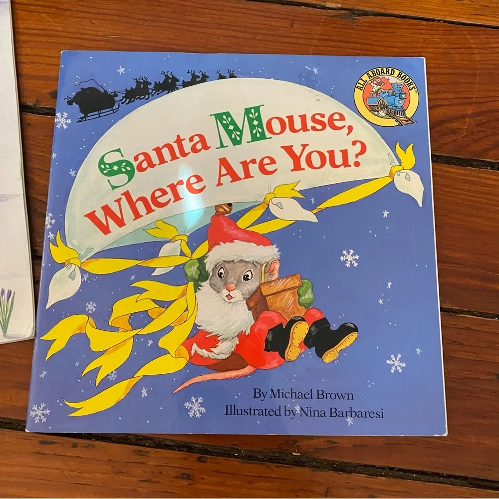 5 Retro Christmas Paperback Books